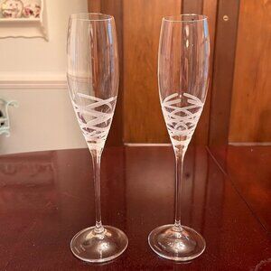2 Vera Wang Wedgwood Crystal Blanc Sur Blanc Fluted Champagne Glasses Retired